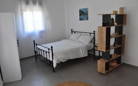 Luxury 2-Room Suite In The Center Of Downtown Haifa