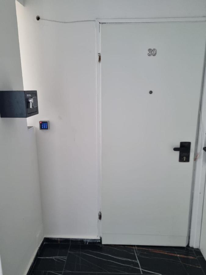 Luxury 2-Room Suite In The Center Of Downtown Haifa Exterior foto