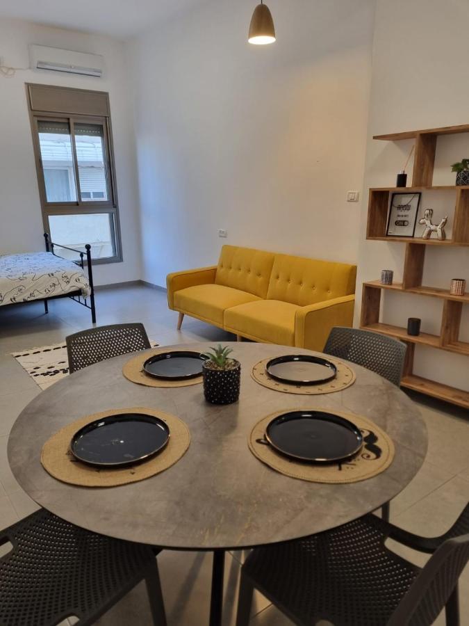 Luxury 2-Room Suite In The Center Of Downtown Haifa Exterior foto